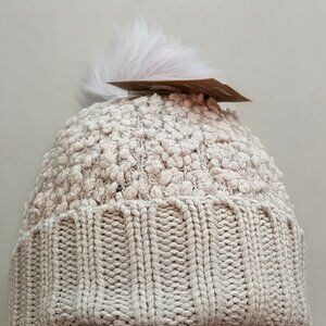 NWT Forever 21 Knit Hat with Pom